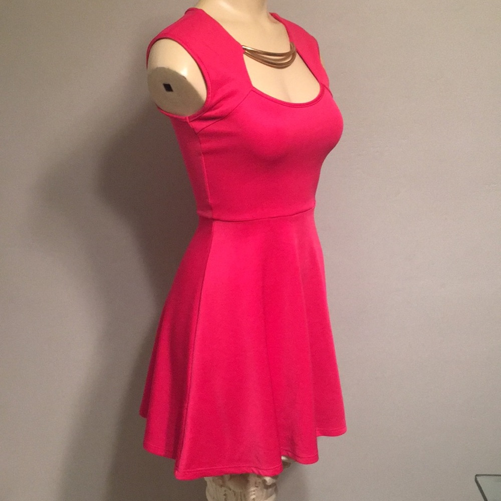 🎀 3 for 20 Hot pink skater dress!